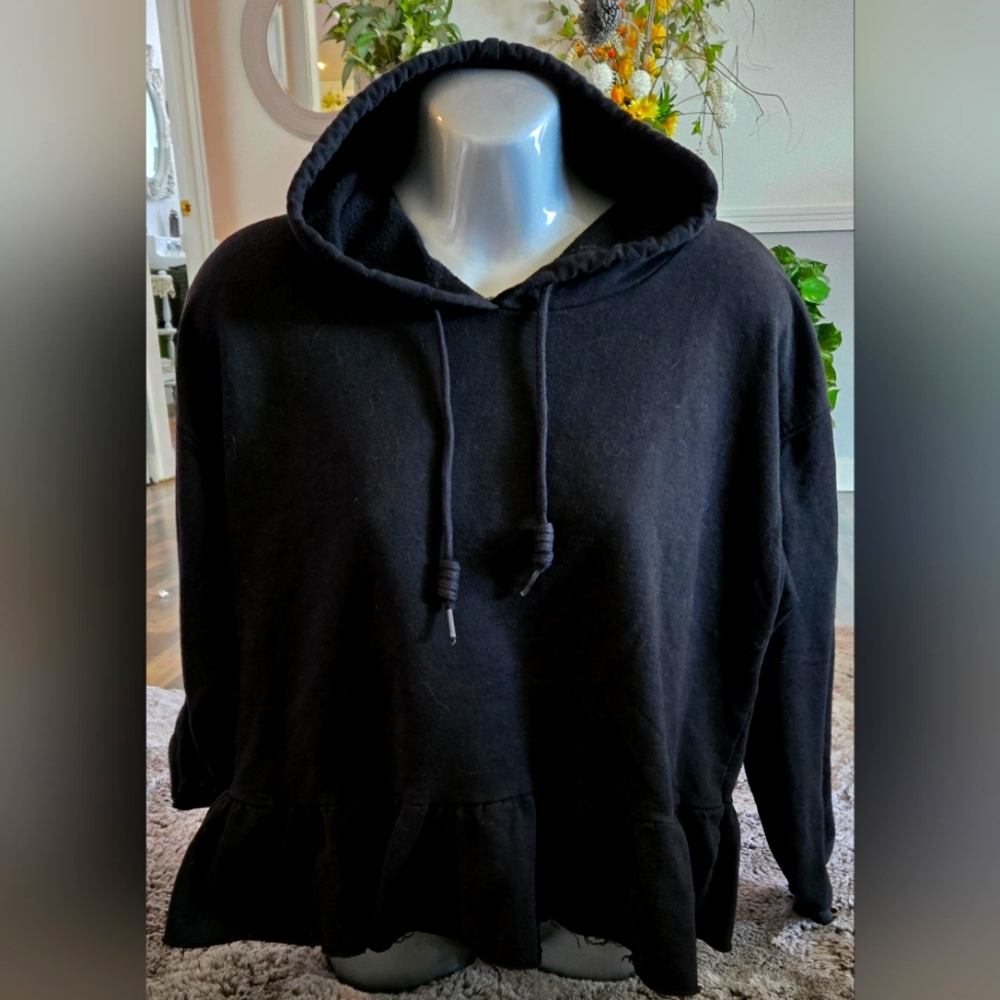 Black Ruffled Sweatshirt